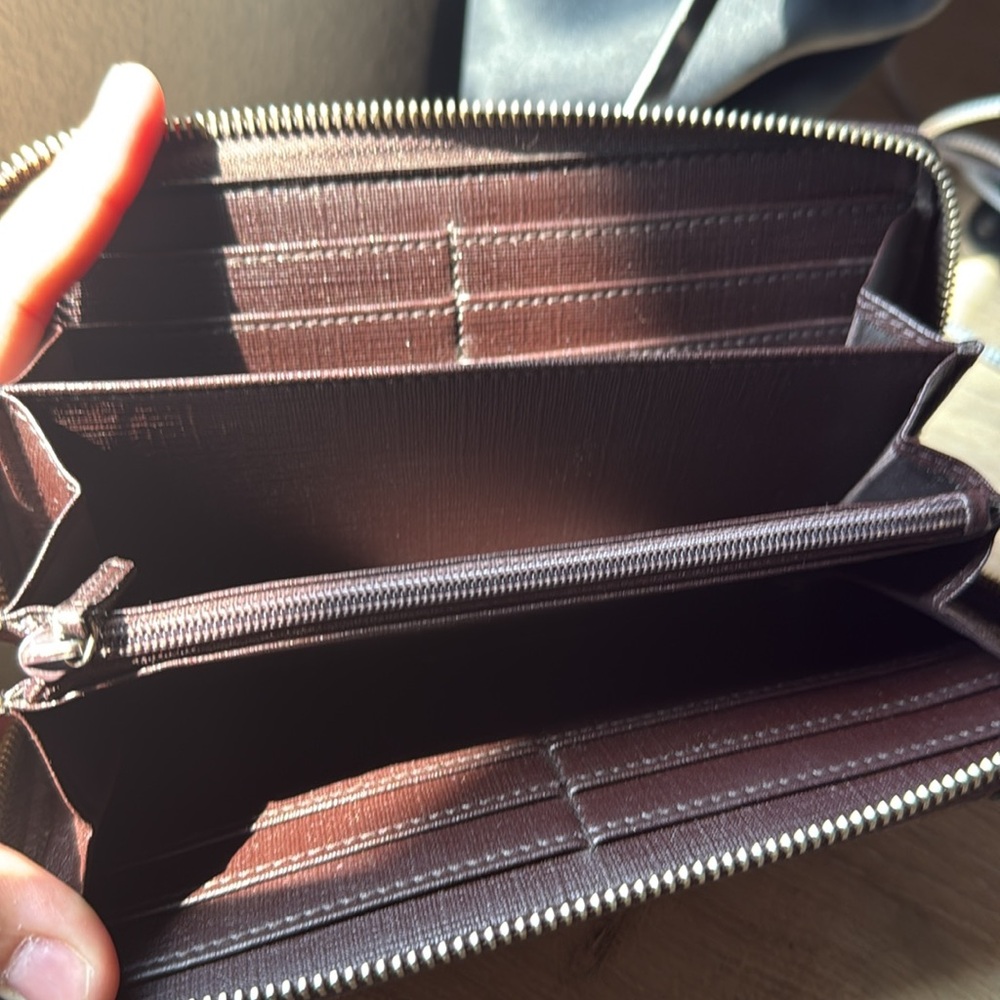 Gucci Brown Leather Wallet - Picture 6 of 11